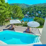 Villa Luxury Sea Angel Brac With Heated Pool *